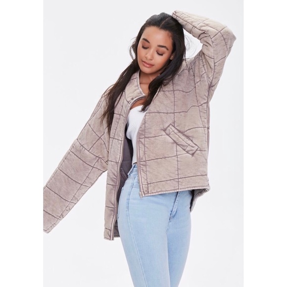 🆕 [F21] Quilted Zip Up Oversized Jacket - Picture 2 of 7